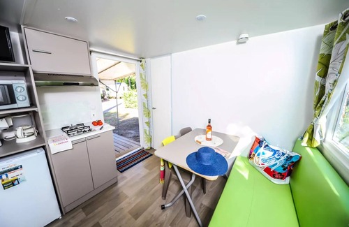 Messanges House | Eco Mobile Home at Camping Le Vieux Port with Ocean Views