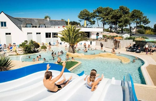 Penestin House | Oceanfront Escape at Camping Les Iles - Family-Friendly Getaway