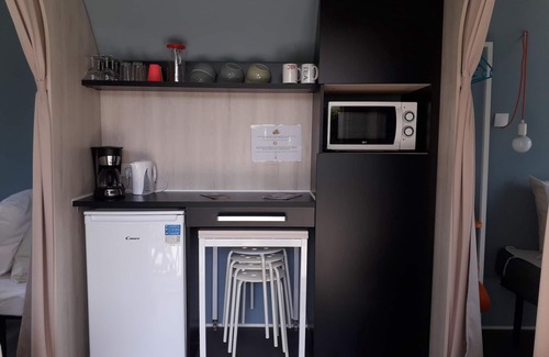 Pouldreuzic RV Rental | Seaside Retreat at Camping Les Peupliers - Rated 9.2/10