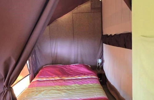 Venterol RV Rental | Experience Camping Les Terrasses Provençales with Spa & Breakfast