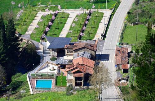 Cabezon de Liebana Other | Pet-Friendly Camping Liébana with Ocean View & Pool