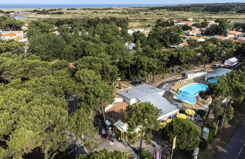 Olonne-sur-Mer House | Relaxing Getaway at Camping maeva Respire Le Bois de La Gachère