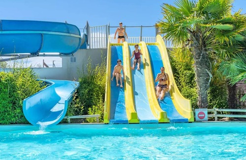Lannion House | Relax at Camping maeva Club Les Alizés - Premium Mobile Home