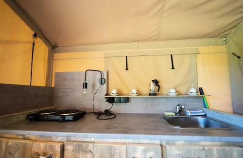 Target RV Rental | Camping maeva Escapades Domaine des Grandes Côtes * - 2-Room Safari Lodge Tent for 4 People (2 adults + 2 children under 12 years old)