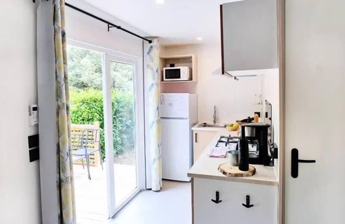 Orgon House | Relax at Camping maeva Respire La Vallée Heureuse Mobile Home