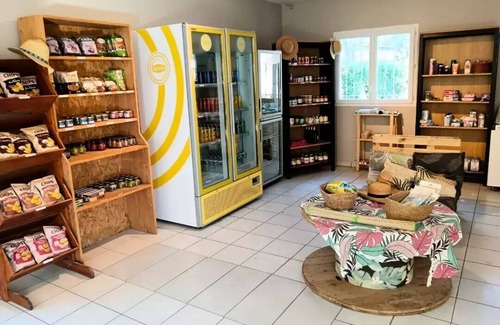 Orgon House | Relax at Camping maeva Respire La Vallée Heureuse Mobile Home