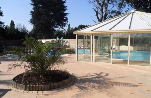 Sene House | Relax in a 4-Room Mobile Home at Camping Moulin de Cantizac