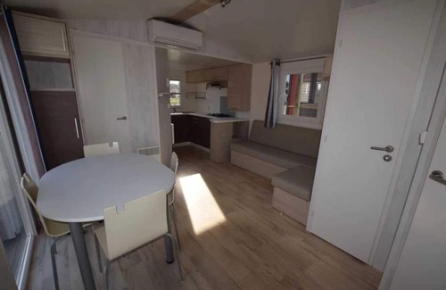 Vic-sur-Cere House | Camping - Piscine - ccbbdag