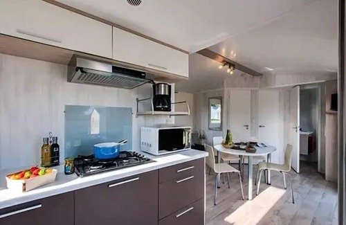 Tregunc House | Experience Coastal Comfort at Camping Pommeraie de l'Océan