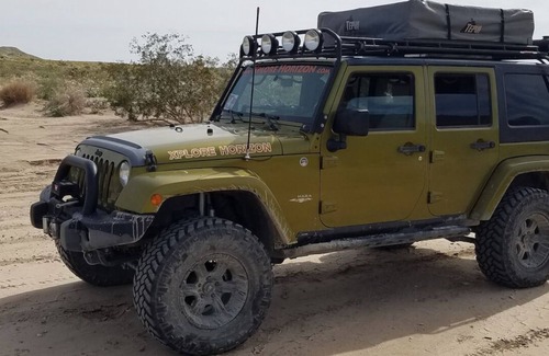 Olde Carlsbad House | Adventure-Ready Jeep: Explore Anywhere with Ease