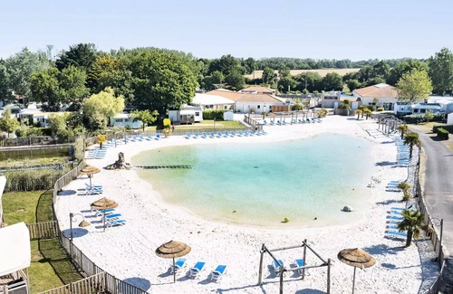 Landevieille House | Oceanfront Camping Romanée L'Evasion - Premium 4-Room Escape