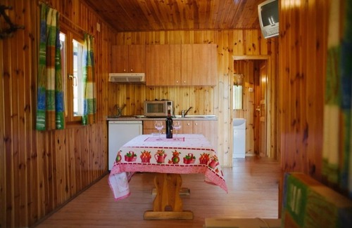 Dean Pequeno RV Rental | Pet-Friendly Retreat at Camping Rural Ría de Arosa II