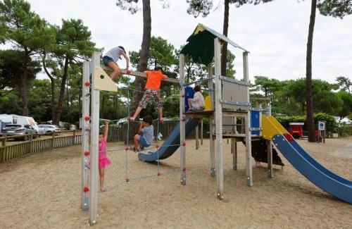 Saint-Trojan-les-Bains Other | Discover Camping St Tro’Park: Family-Friendly 4-Star Escape