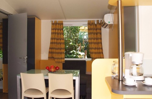 Bormes-Les-Mimosas RV Rental | Cozy Retreat at Camping TIKAYAN CLAU MAR JO with Pool