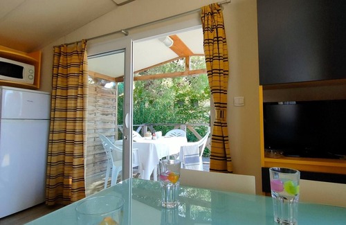 Bormes-Les-Mimosas RV Rental | Cozy Retreat at Camping TIKAYAN CLAU MAR JO with Pool