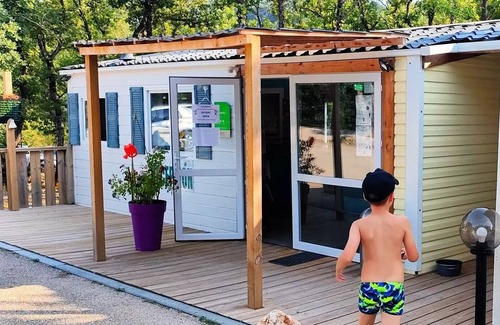 Bauduen House | Relaxing Stay at Camping Tikayan with Spa and Jacuzzi