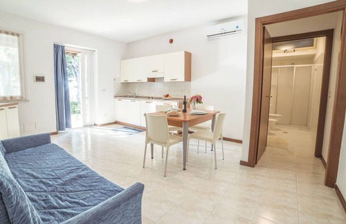 San Benedetto di Lugana House | Camping Wien by Interhome