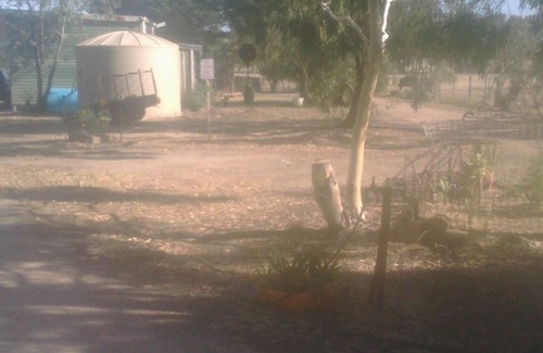 Stawell Bed & Breakfast | Experience Glamorous Camping in Nature's Embrace