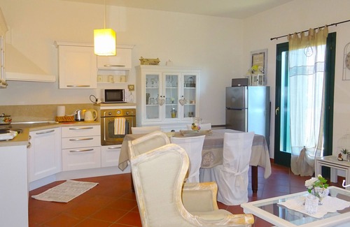 Campione del Garda Apartment | Beachfront Bliss at Campione Splendid View Hotel