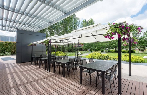 Turro House | Discover Camplus Turro: Pool, Breakfast & Family-Friendly