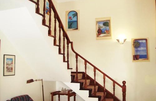 Atalaia House | Pet-Friendly Oasis at Campo de Oleandros with Ocean Views