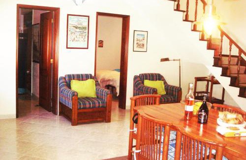 Atalaia House | Pet-Friendly Oasis at Campo de Oleandros with Ocean Views