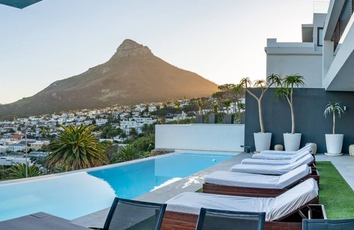 Camps Bay Villa | Experience Camps Bay Panoramic Sea View with Infinity Pool