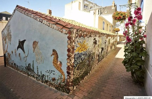 Olonne-sur-Mer House | Experience Camping Bois Soleil: Oceanfront Escape for Two
