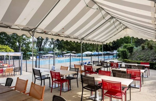 Badefols-sur-Dordogne Ski Chalet | Comfortable Chalet Rêve for Families at Camping Les Bö-Bains