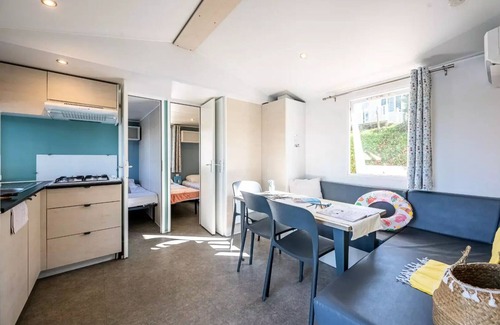 Badefols-sur-Dordogne House | Relaxing Retreat at Camping Les Bö-Bains - Mobile Home by River