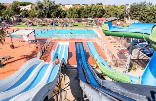 Torreilles House | Top-Rated Campsite La Palmeraie: Family-Friendly Mobile Home