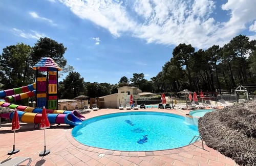 Bollene House | Cozy Mobile Home at Campsite La Simioune - Family-Friendly Escape