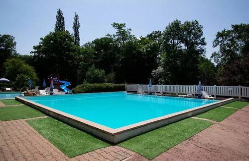 Saint-Honore-les-Bains Ski Chalet | Cozy Chalets at Campsite Les Bains*** - Family & Pet Friendly