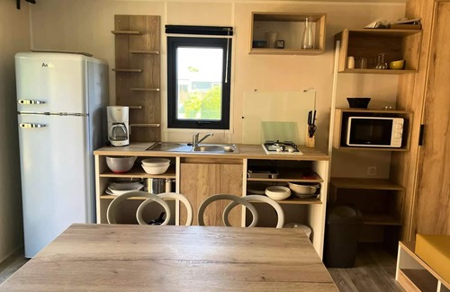 Quettehou House | Cozy Mobile Home Cabane at Campsite Le Rivage with Ocean View