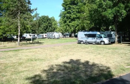 Chateauroux House | Pet-Friendly Camping Le Rochat: 10/10 Guest Rated Getaway