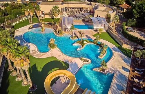 Torreilles-Plage House | Campsite Les Dunes* - Mobile home Comfort 4 rooms 6 people air-conditioned