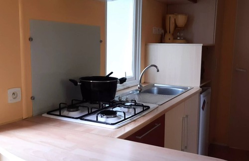 Estavar House | Explore Campsite Les Jardins d'Estavar: 4-Person Mobile Home