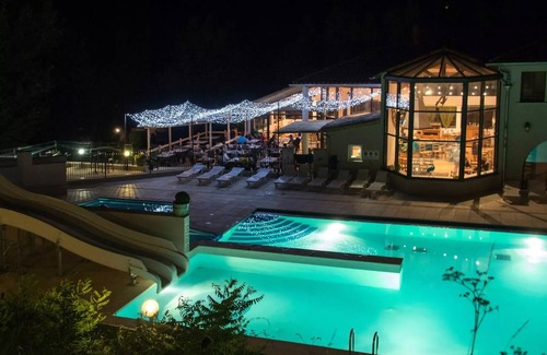 Mostuejouls House | Relax at Campsite Les Prades: 4-Room Lodge for Families