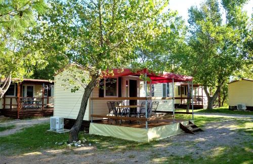 Seline Resort | Beachfront Mobile Homes at Campsite Pisak - Rated 9.9/10