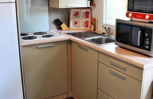 Castelnau-de-Guers House | Explore Camping Résidentiel La Pinède: Family-Friendly Retreat