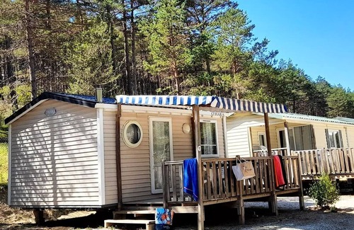 Saint-Auban House | Cozy Tikayan La Pinatelle Campsite with Spa & Breakfast