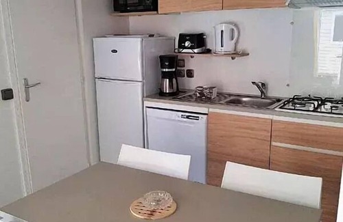 Greoux-les-Bains House | Campsite Verdon Parc* - Mobile home Premium 3 rooms 4 people air-conditioned - TV