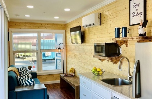 Albrightsville RV Rental | Discover Camptel Poconos: Tiny Homes with Hot Tub & Dining