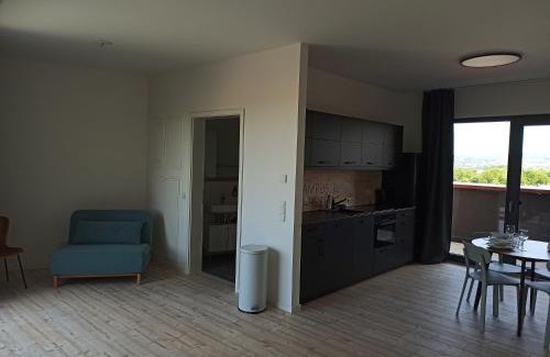 Wesertor Apartment | Stylish Campus Carrée Apartment in Kassel with Spa Access