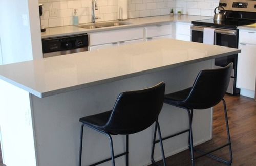 Ames Apartment | Convenient Campustown Flat with Spa and Kitchen Access
