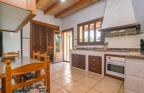 Buger Villa | Discover CAN BERGUINS - Private Pool Villa in Buger