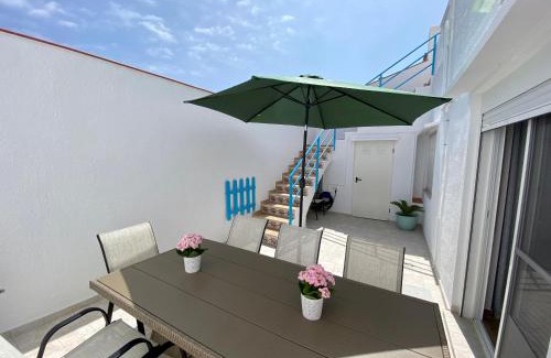 Les Cases d'Alcanar House | Can Blau: Oceanfront Paradise with 9.7/10 Guest Rating