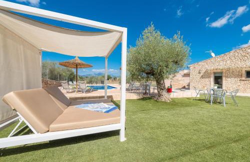 Sencelles Villa | Discover Can Brivo: Family-Friendly Hotel with Pool