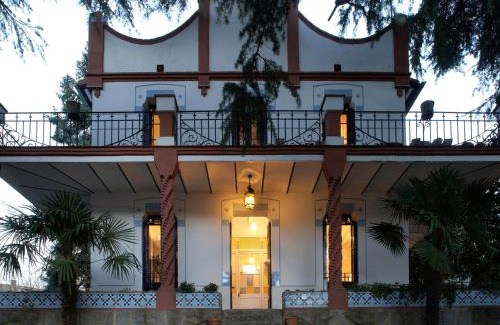 Tagamanent House | Discover Can Calixto: Pet-Friendly with Breakfast Included