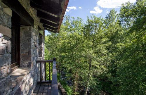 Beget Apartment | Family-Friendly Retreat at Can Criach 1 - Rated 8.7/10